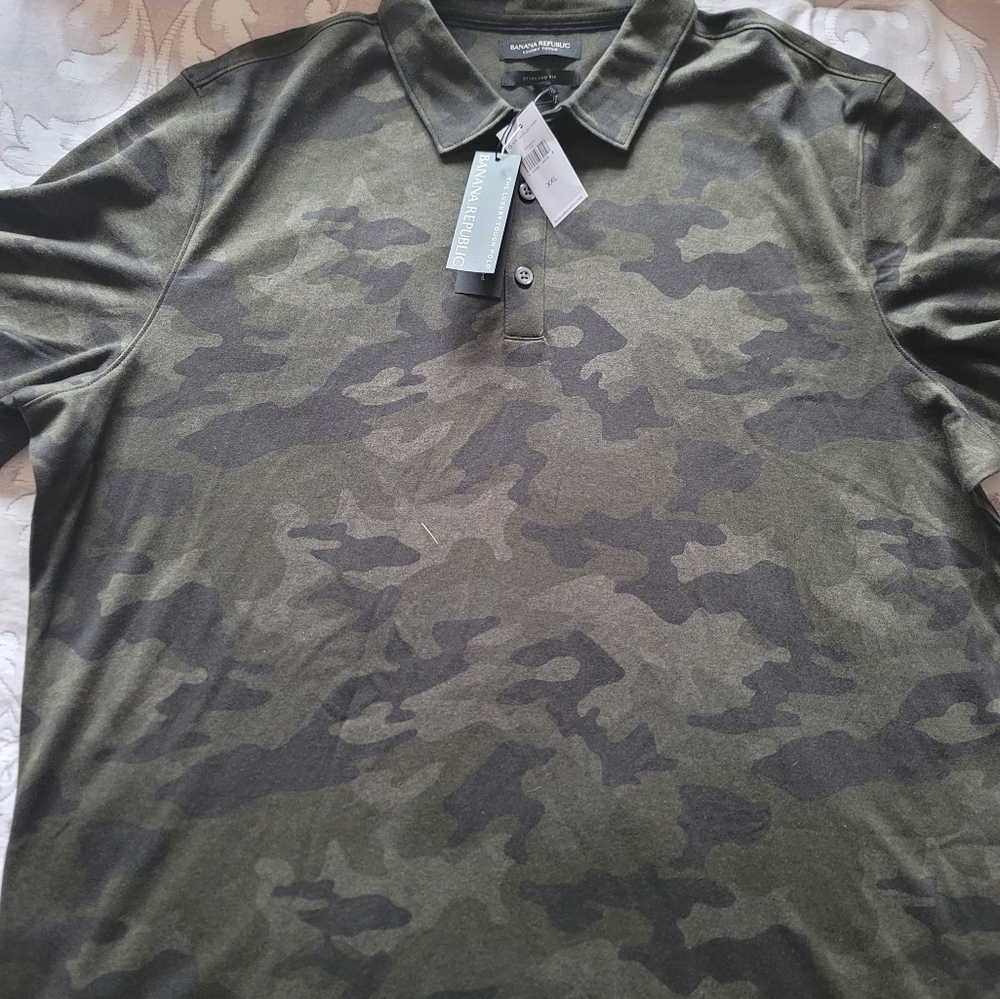 Banana Republic Men's Polo Shirt - Camouflage Green